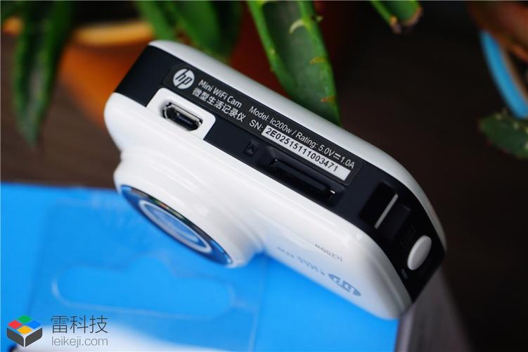惠普LC200w迷你相機 隨貼隨拍的強大自拍能力，重新定義迷你相機
